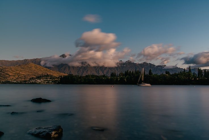 picture of queenstown at low sun angle